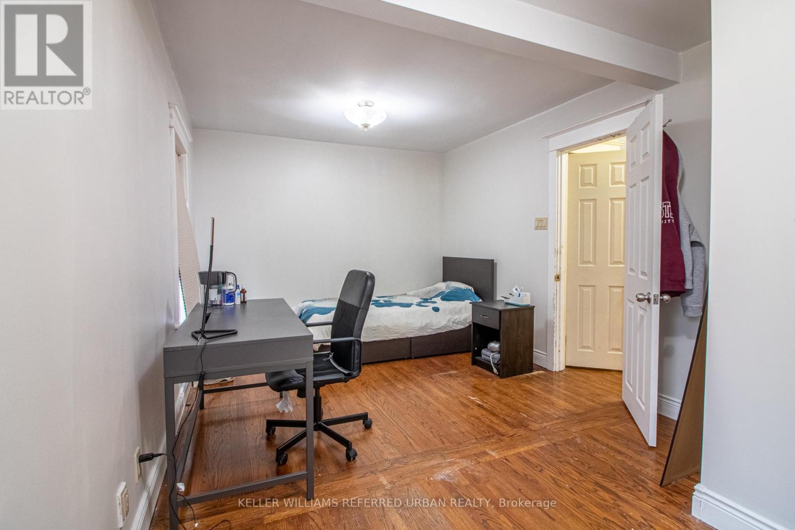 36 Haddon Avenue N, Hamilton, ON - Indoor Photo Showing Office