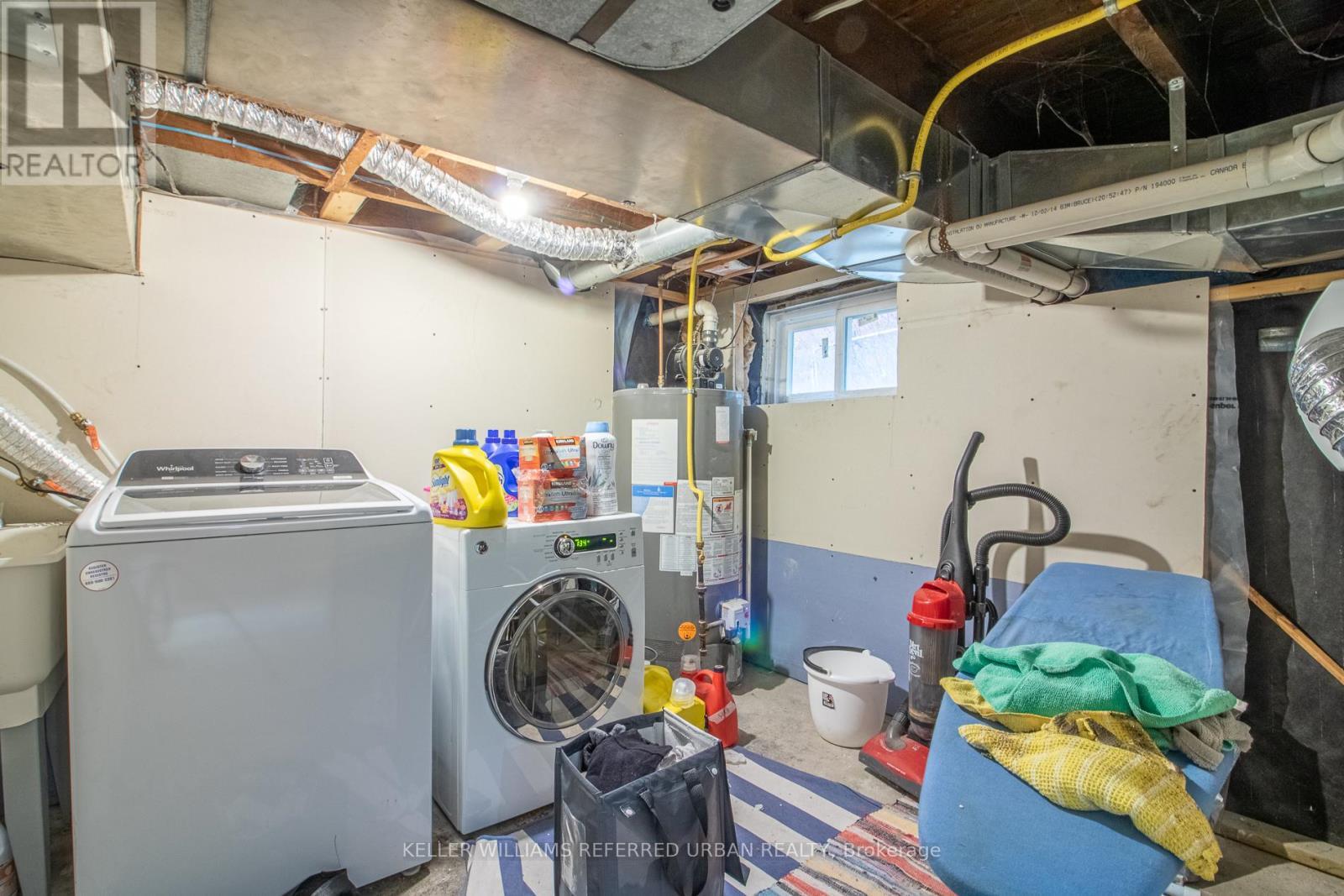 36 Haddon Avenue N, Hamilton, ON - Indoor Photo Showing Laundry Room
