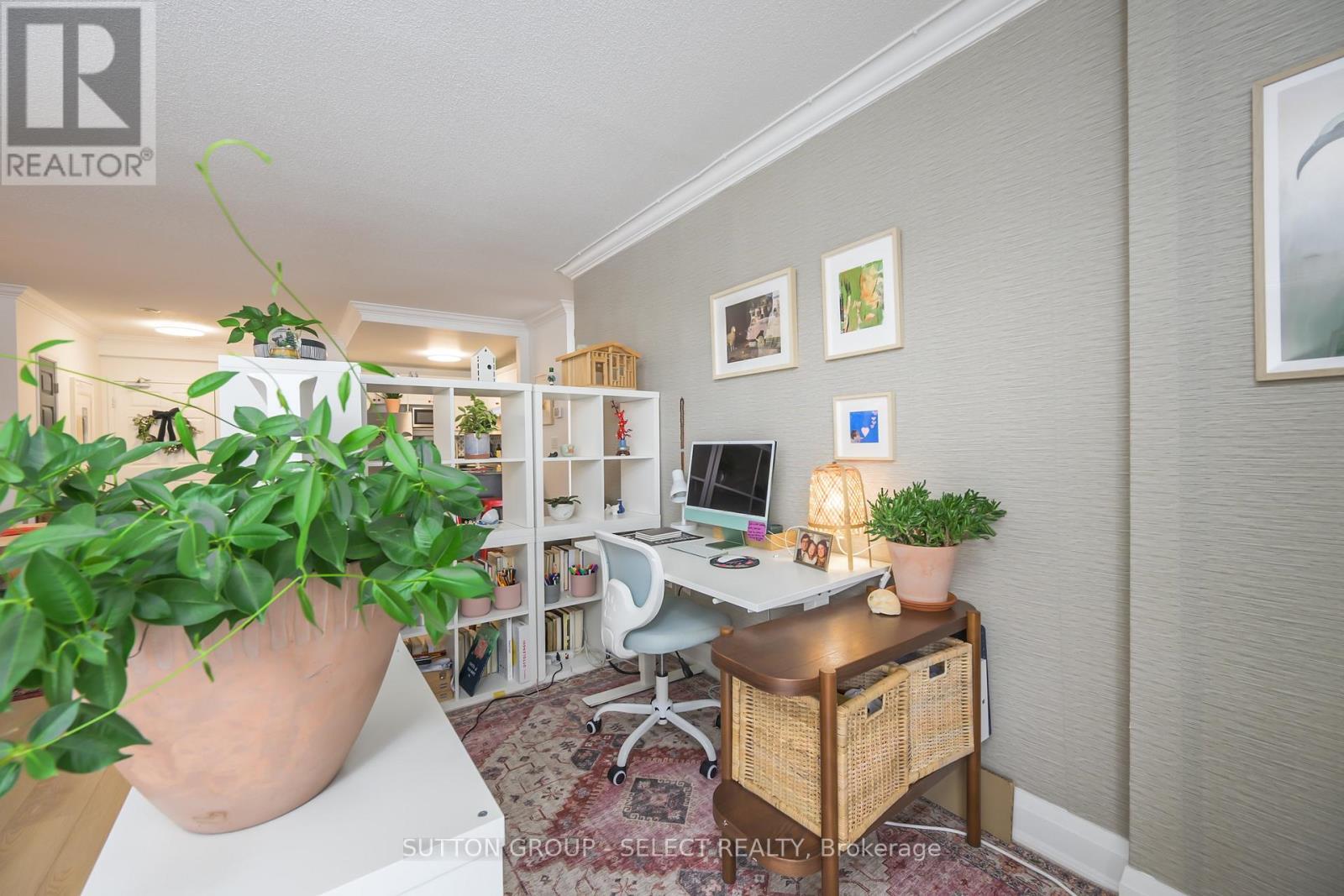 903 - 544 Talbot Street, London East (East E), ON - Indoor Photo Showing Office