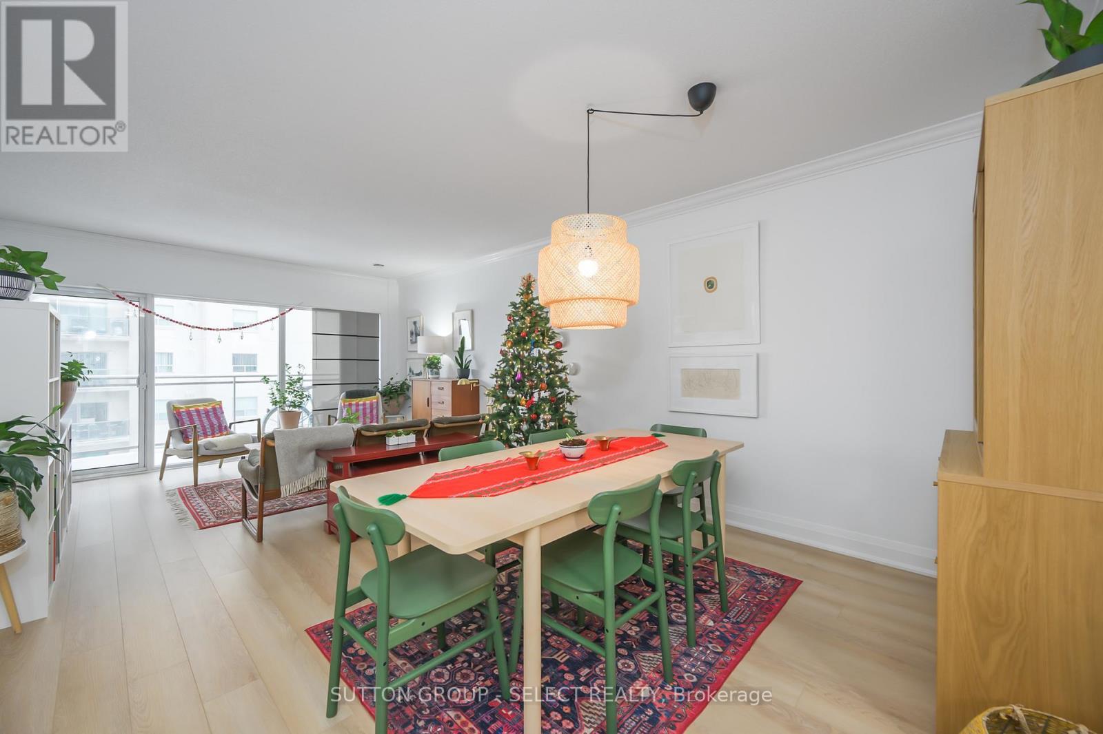 903 - 544 Talbot Street, London East (East E), ON - Indoor Photo Showing Dining Room