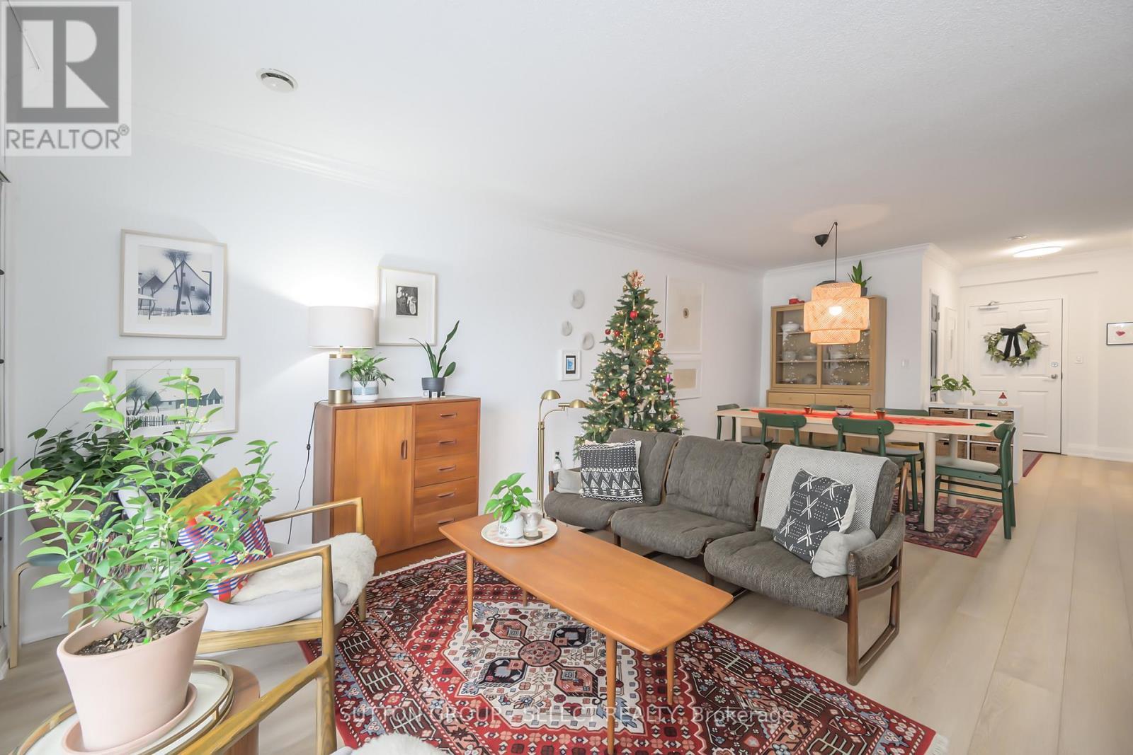 903 - 544 Talbot Street, London East (East E), ON - Indoor Photo Showing Living Room