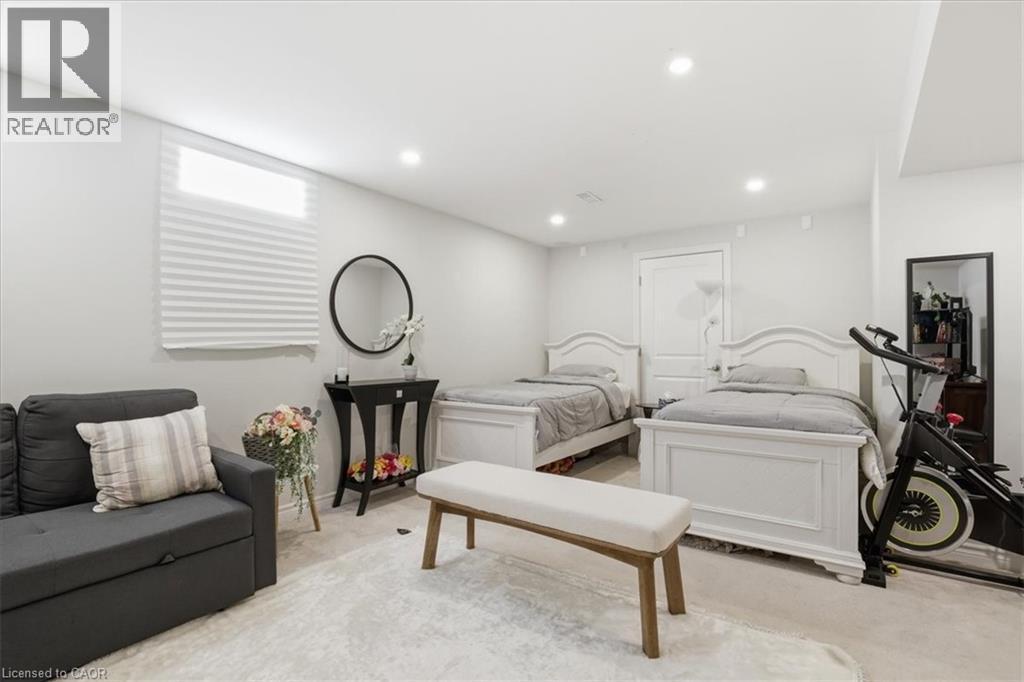 162 West Oak Trail, Kitchener, ON - Indoor