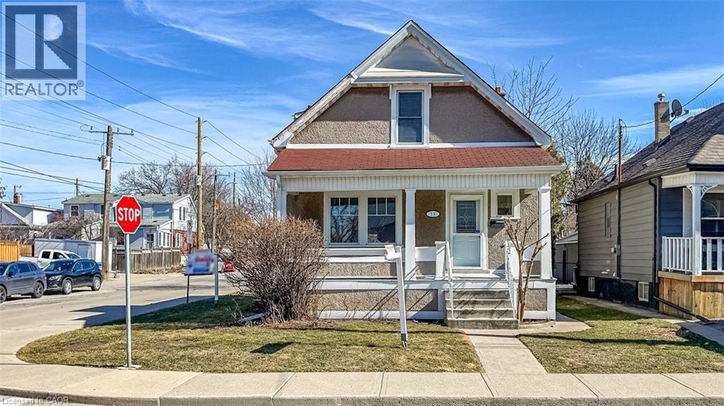 58 Edgemont Street N, Hamilton, ON - Outdoor With Deck Patio Veranda