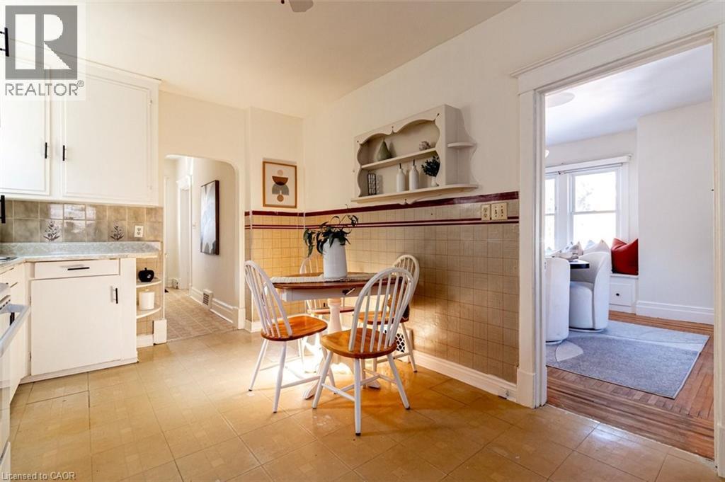 58 Edgemont Street N, Hamilton, ON - Indoor Photo Showing Other Room