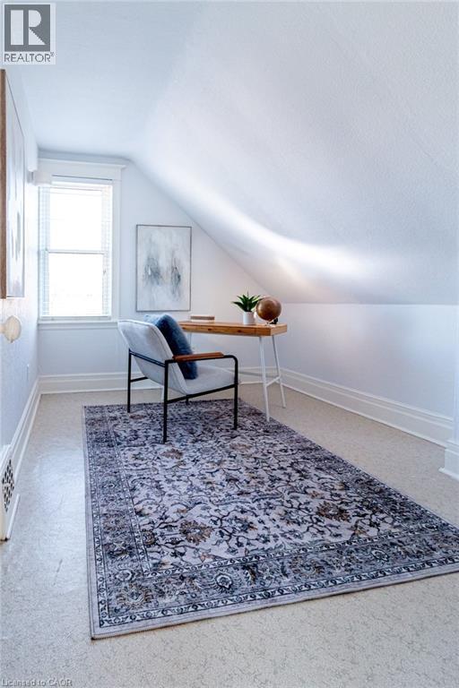 58 Edgemont Street N, Hamilton, ON - Indoor Photo Showing Other Room