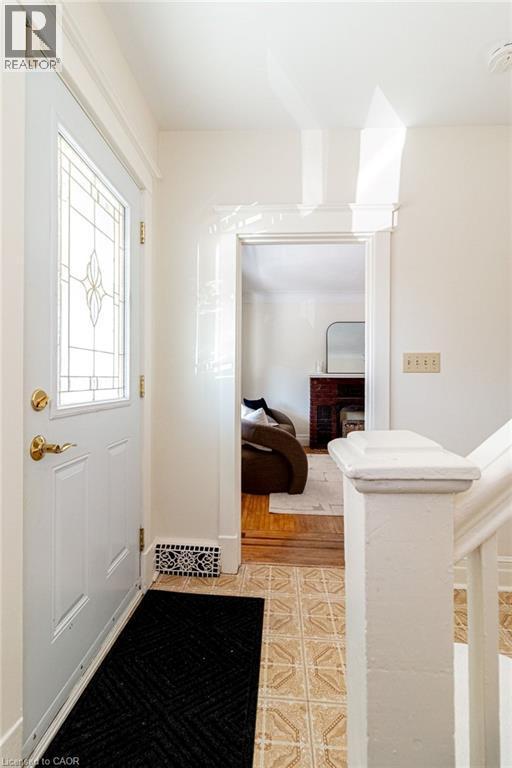 58 Edgemont Street N, Hamilton, ON - Indoor Photo Showing Other Room