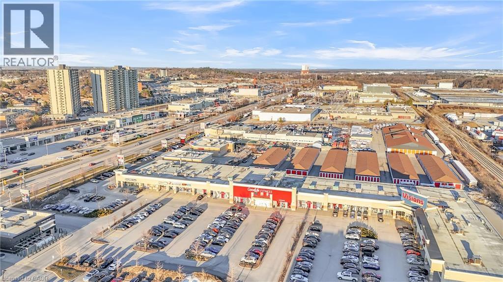 589 Fairway Road S, Kitchener, ON