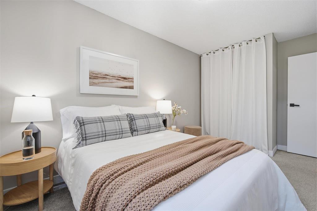 D 57 Apple Lane, Winnipeg, MB - Indoor Photo Showing Bedroom