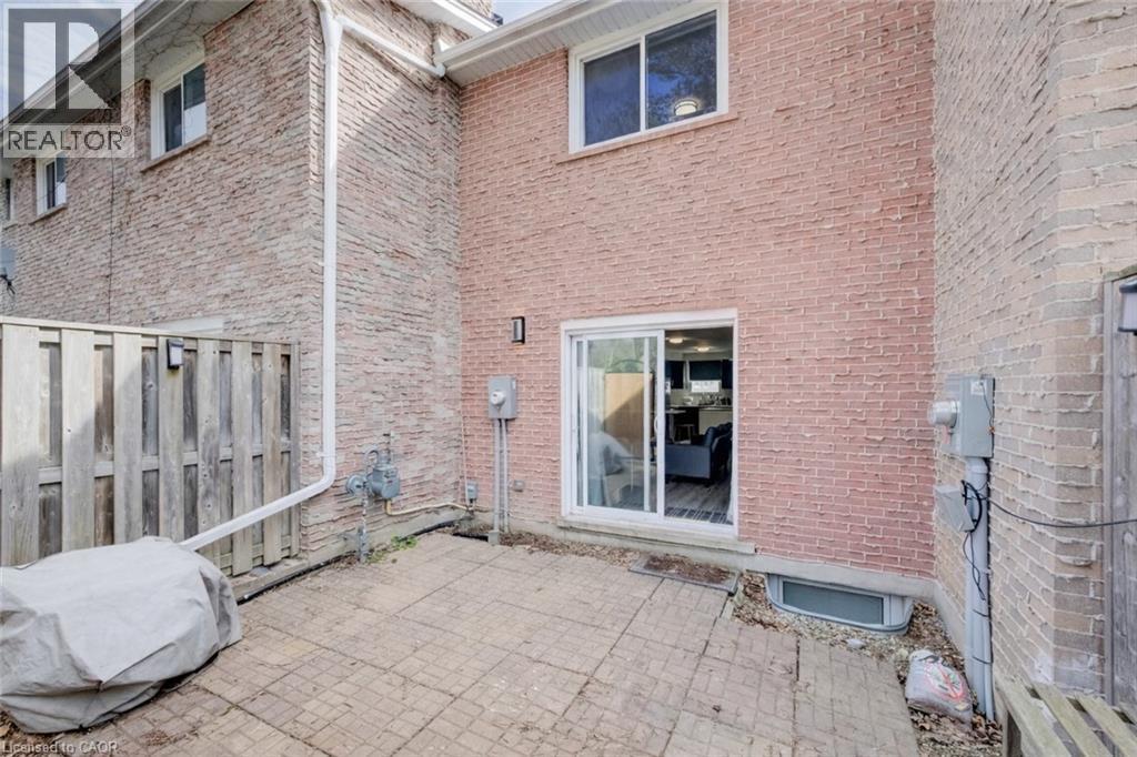 174 Westcourt Place, Waterloo, ON - Outdoor With Exterior