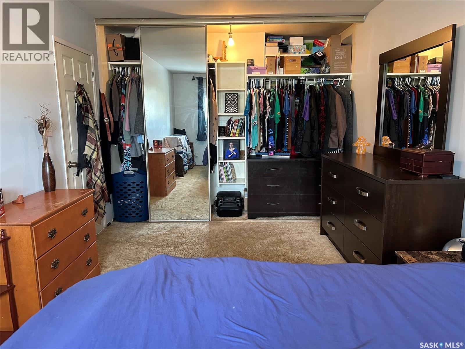 918 Albert Street, Estevan, SK - Indoor Photo Showing Bedroom