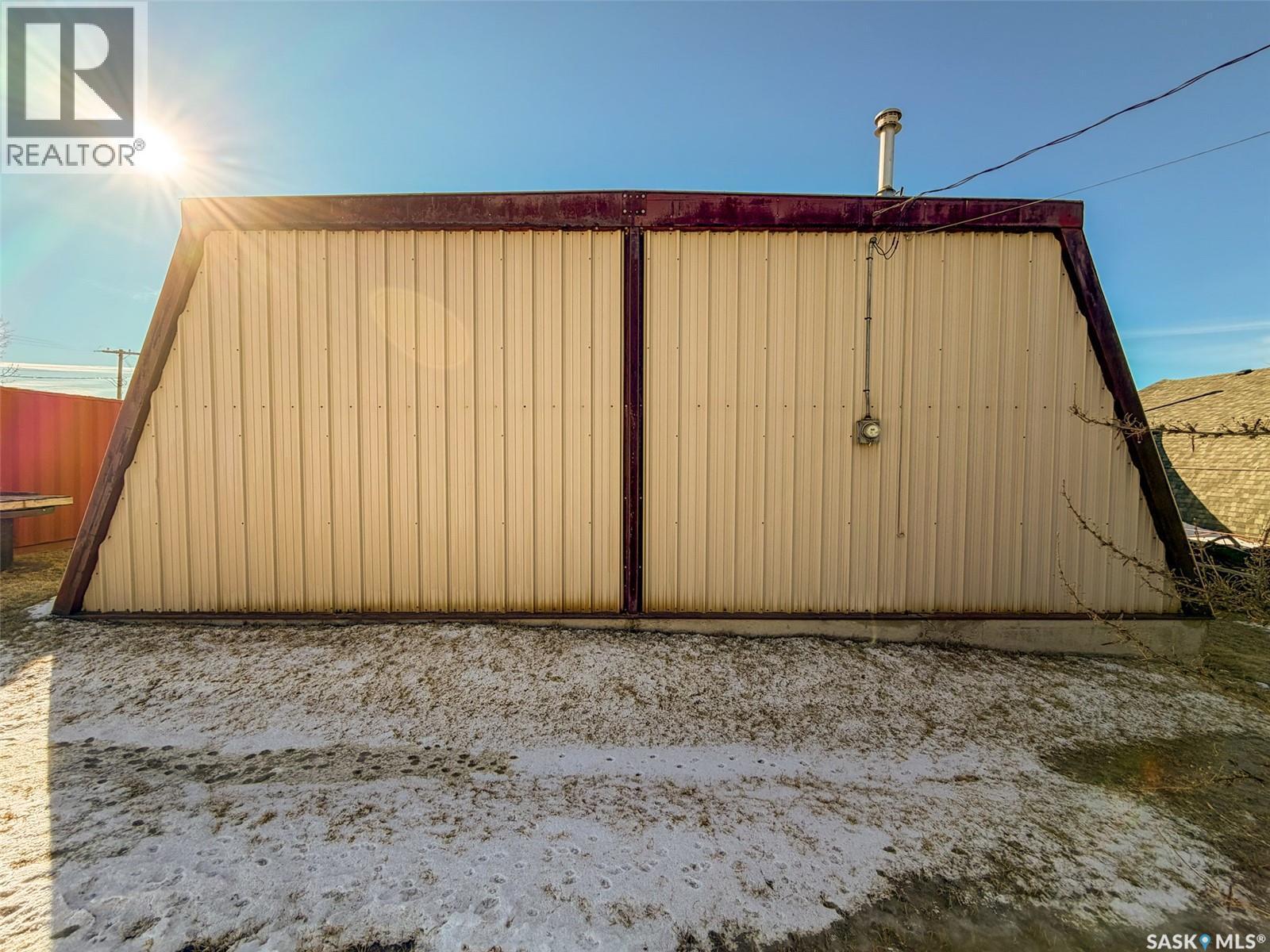 103 - 105 1St Avenue W, Climax, SK