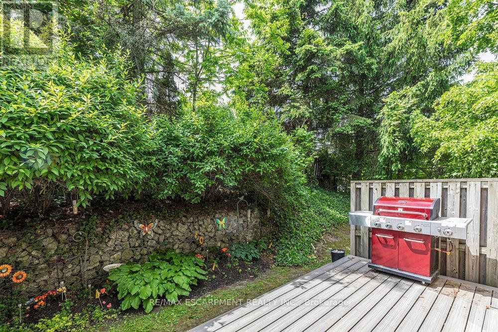 1 - 31 Moss Boulevard, Hamilton, ON - Outdoor With Deck Patio Veranda