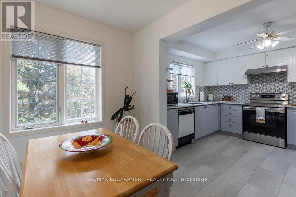 1 - 31 Moss Boulevard, Hamilton, ON - Indoor