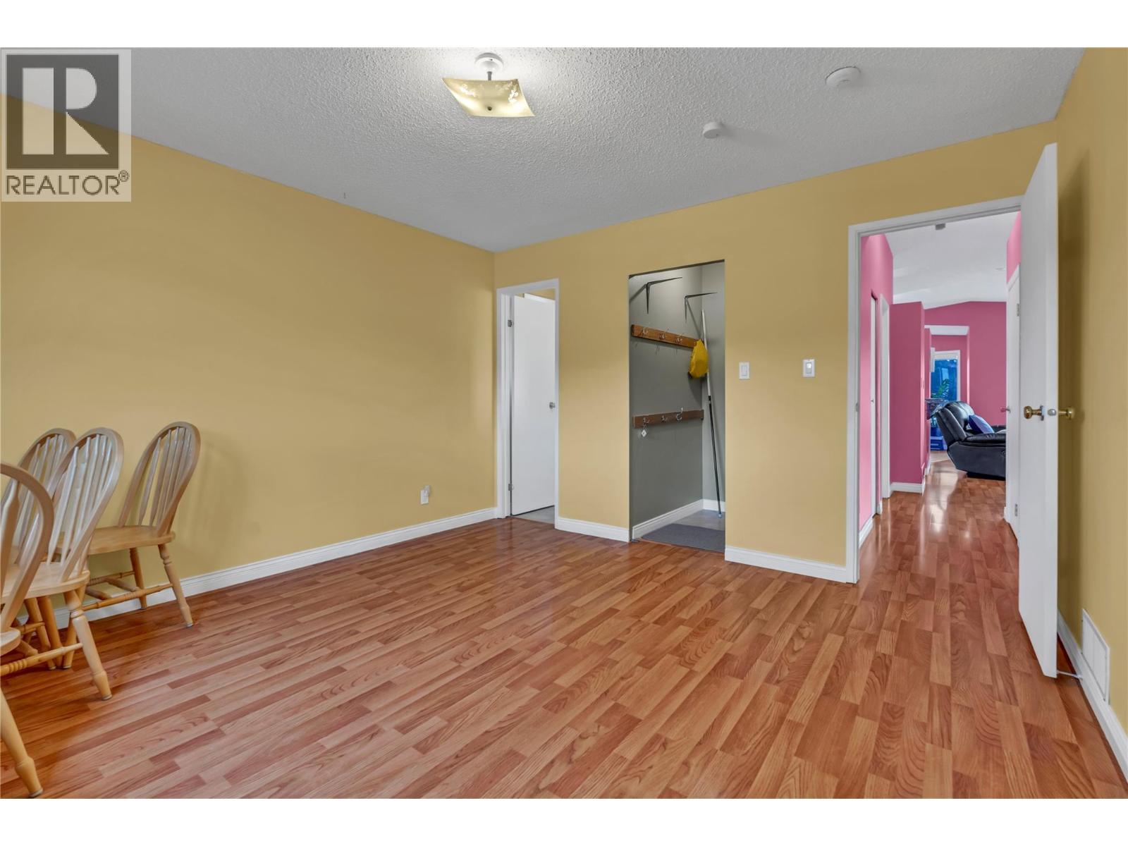 2494 Cornwall Drive, Penticton, BC - Indoor Photo Showing Other Room