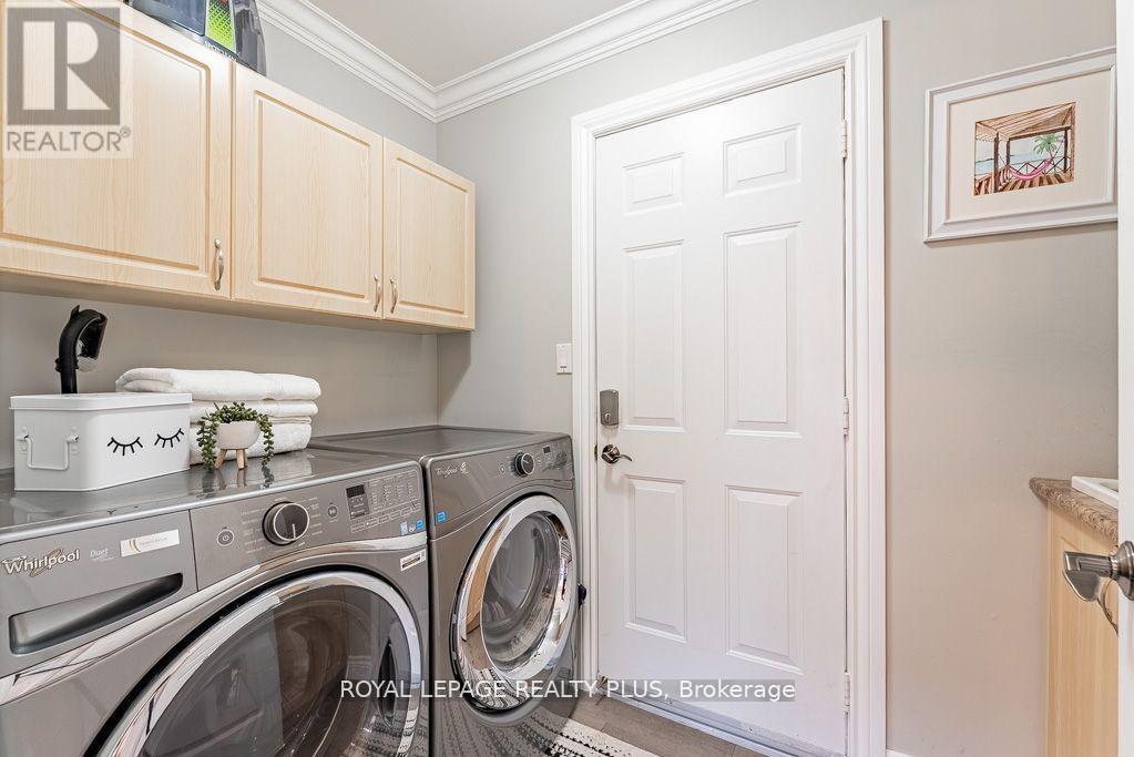 20 Navy Crescent, Brampton, ON - Indoor Photo Showing Laundry Room
