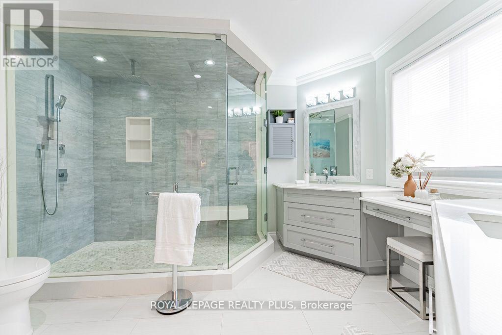 20 Navy Crescent, Brampton, ON - Indoor Photo Showing Bathroom