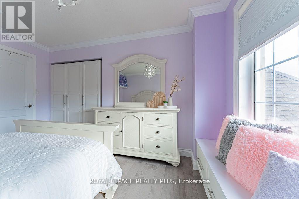 20 Navy Crescent, Brampton, ON - Indoor Photo Showing Bedroom