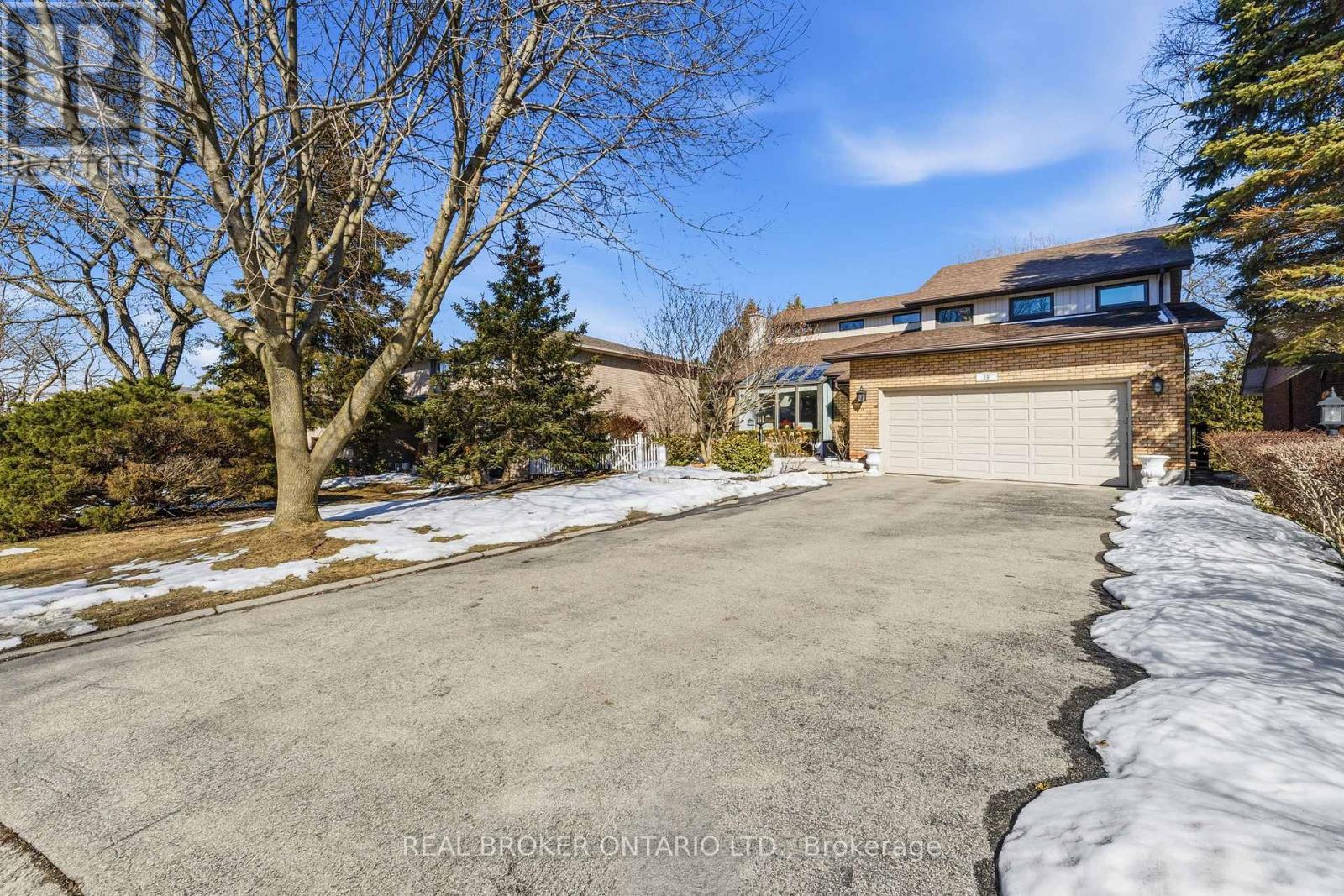 39 Templer Drive, Hamilton, ON - Outdoor