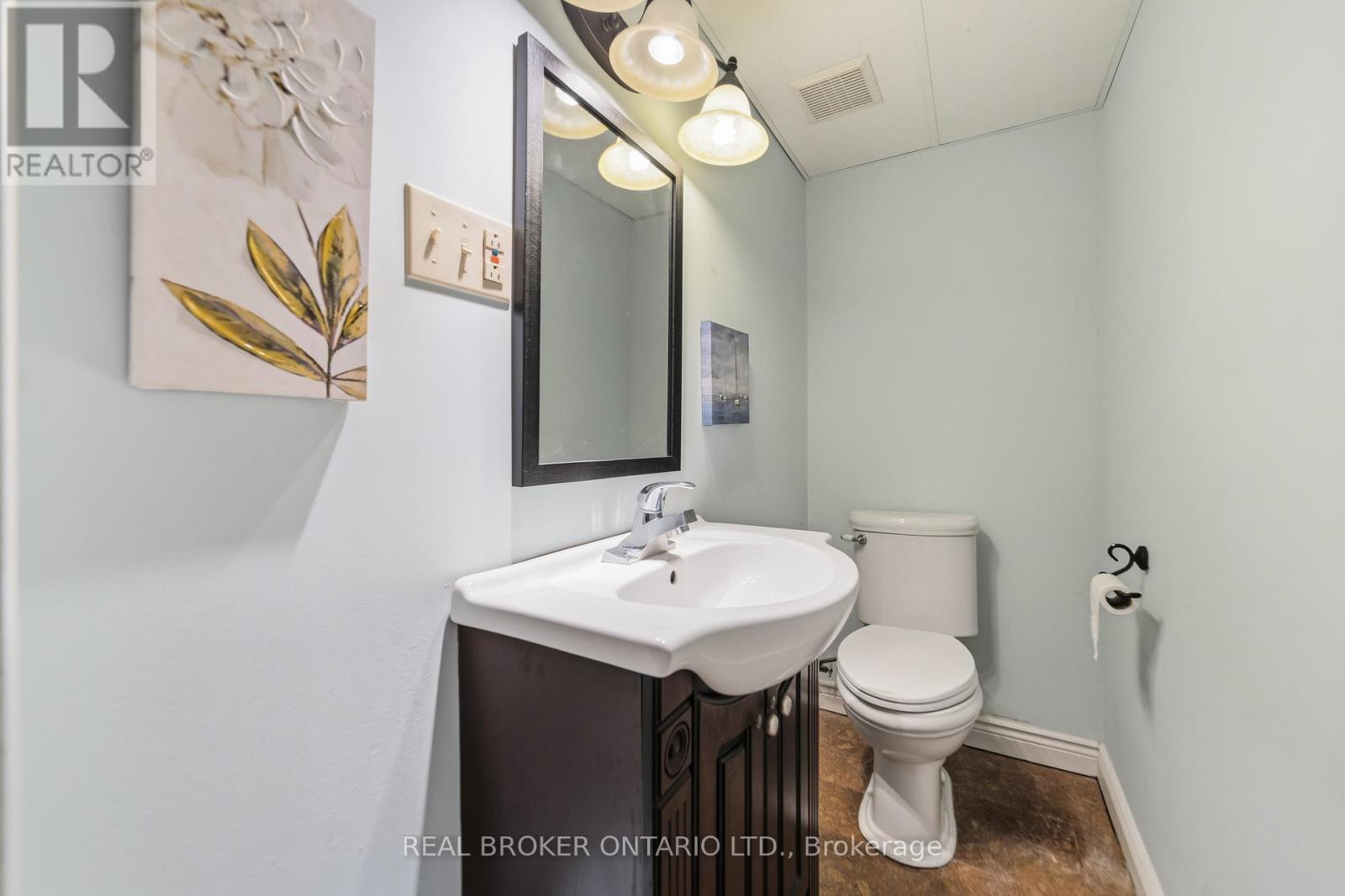 39 Templer Drive, Hamilton, ON - Indoor Photo Showing Bathroom