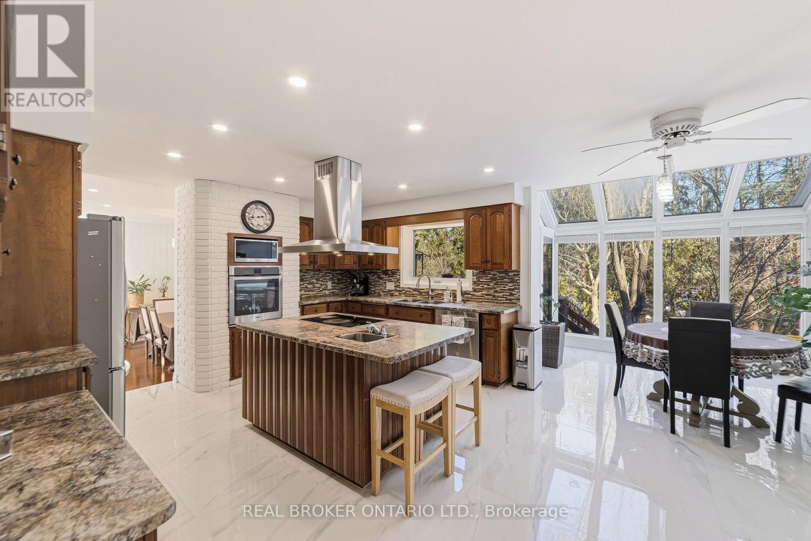 39 Templer Drive, Hamilton, ON - Indoor