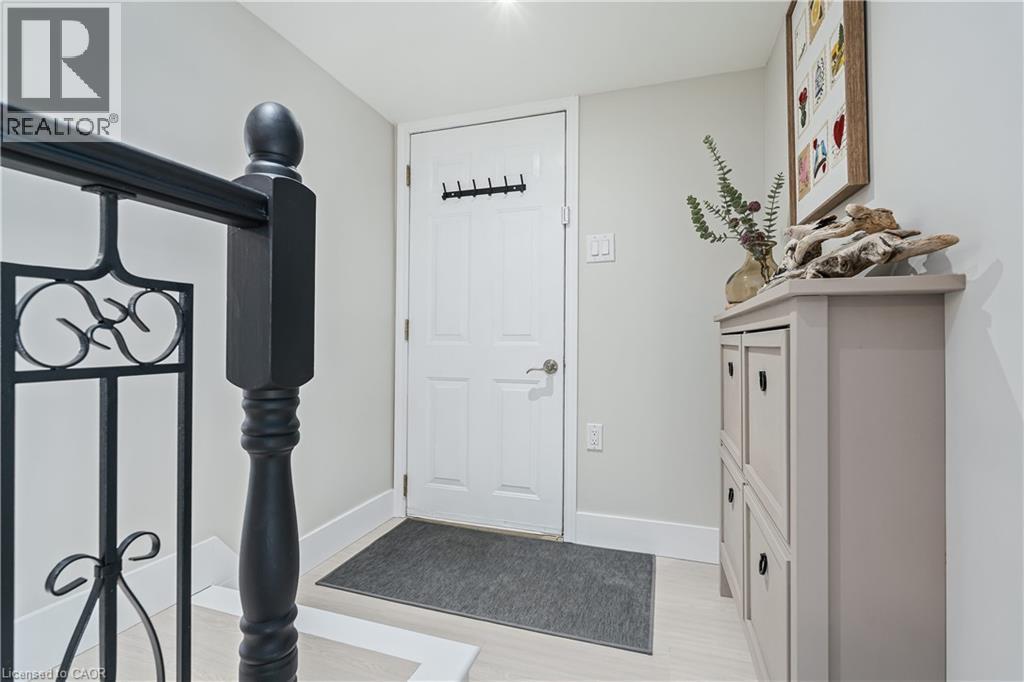 196 Durham Avenue, Cambridge, ON - Indoor Photo Showing Other Room