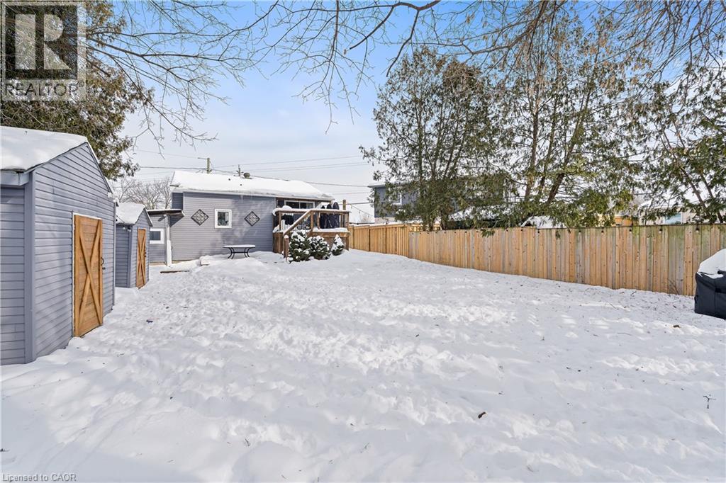 196 Durham Avenue, Cambridge, ON - Outdoor