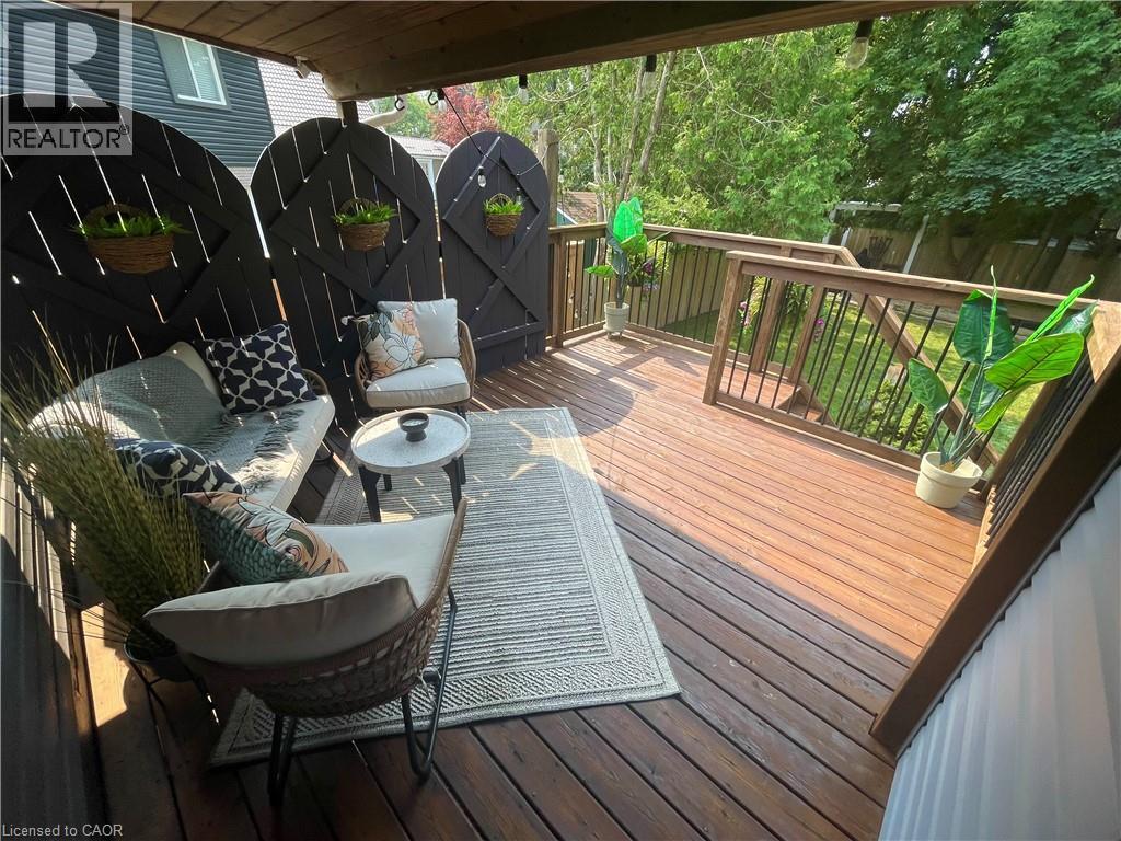 196 Durham Avenue, Cambridge, ON - Outdoor With Deck Patio Veranda With Exterior