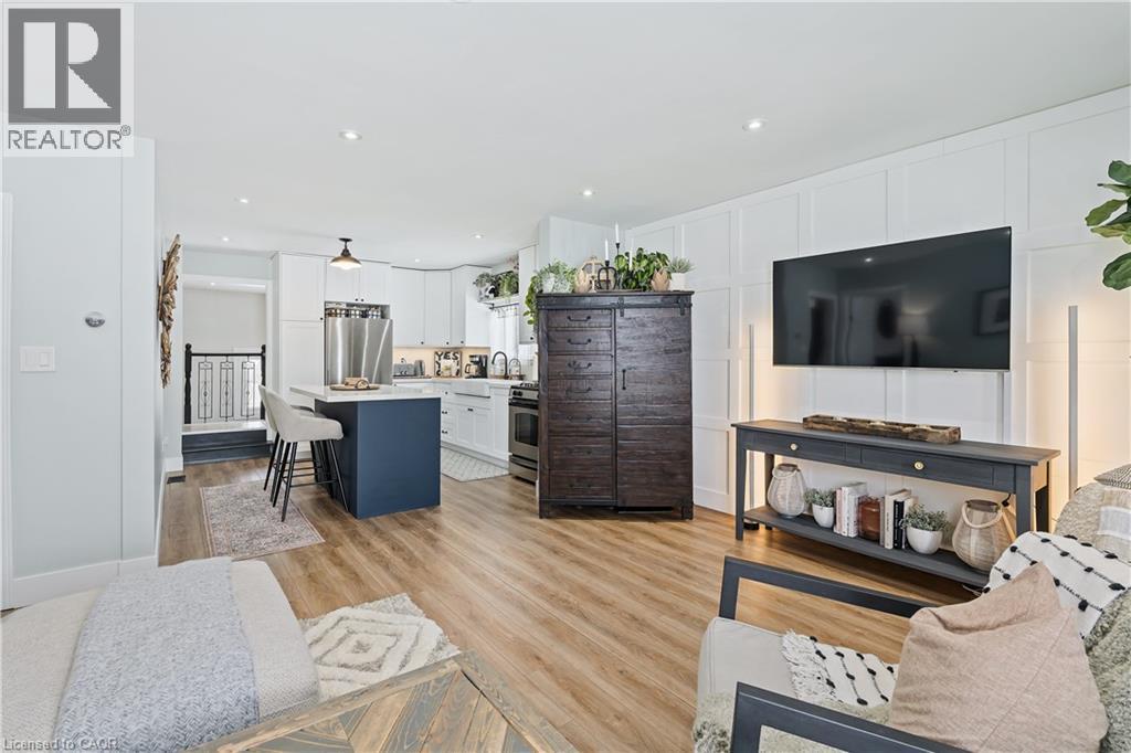 196 Durham Avenue, Cambridge, ON - Indoor