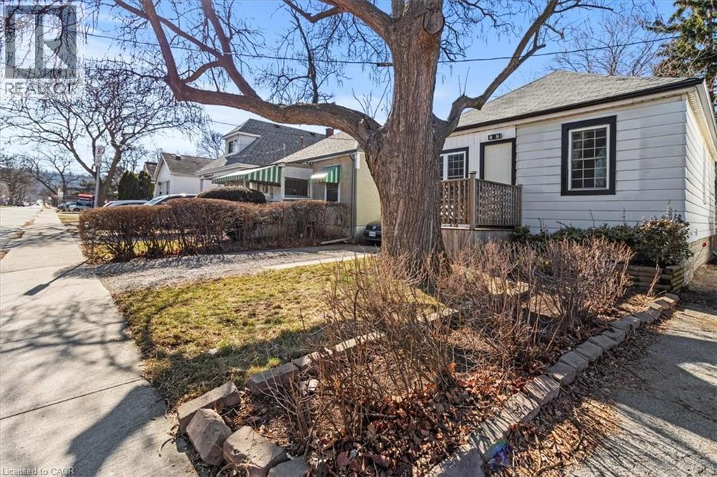 29 Wexford Avenue N, Hamilton, ON - Outdoor