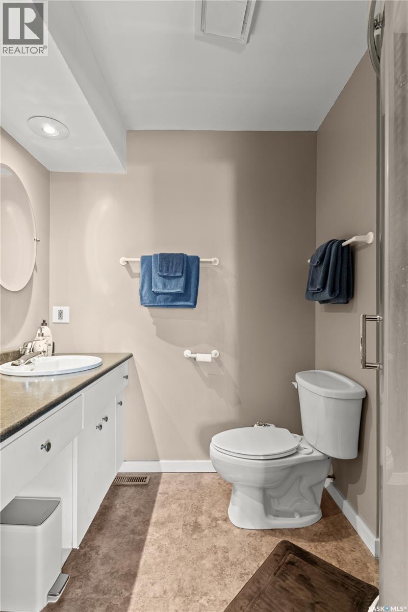 706 2Nd Avenue, Borden, SK - Indoor Photo Showing Bathroom