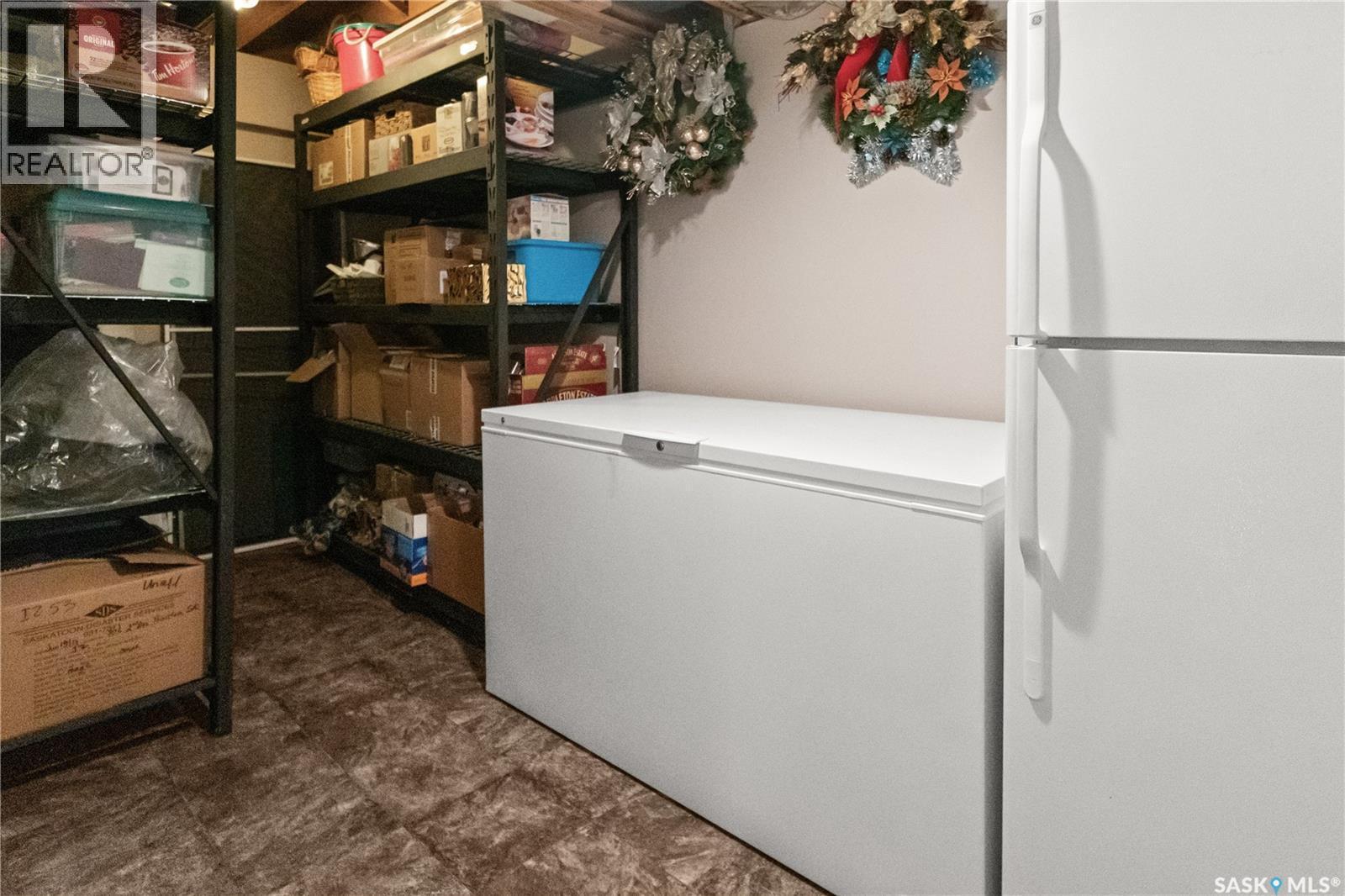 706 2Nd Avenue, Borden, SK - Indoor Photo Showing Laundry Room