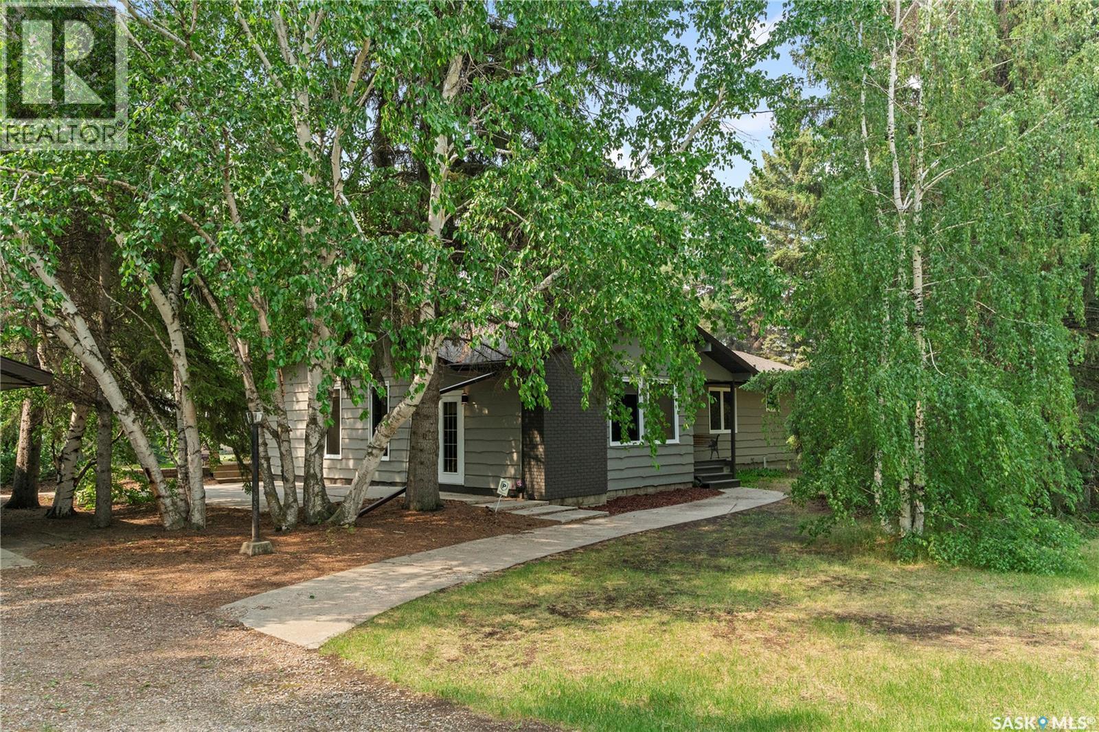 706 2Nd Avenue, Borden, SK - Outdoor