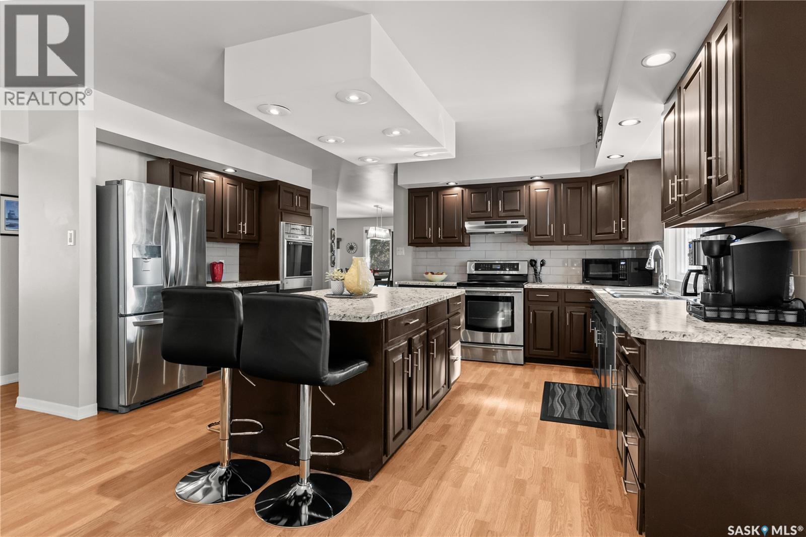 706 2Nd Avenue, Borden, SK - Indoor Photo Showing Kitchen With Upgraded Kitchen