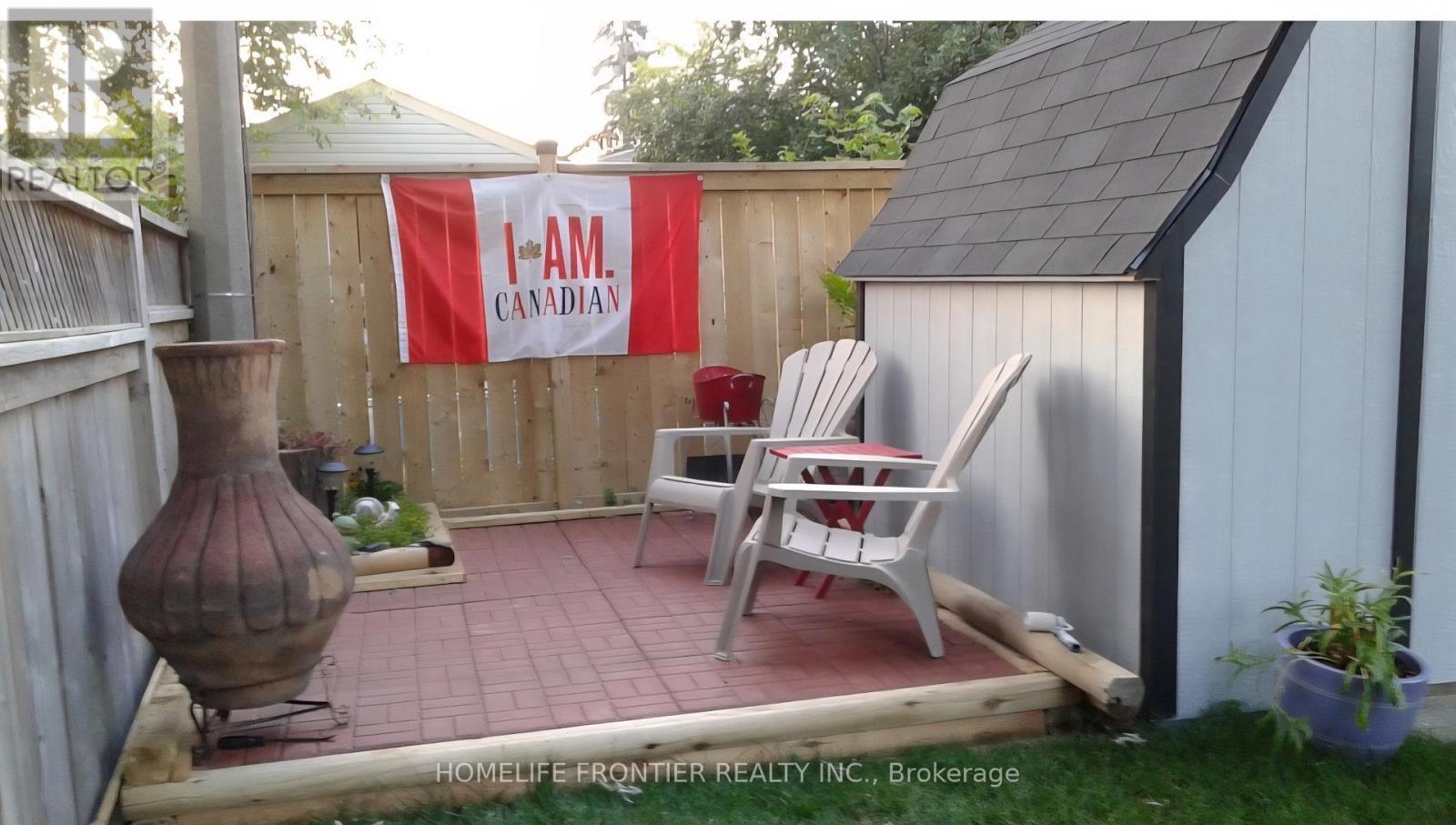 977 Upper Wellington Street, Hamilton, ON - Outdoor With Deck Patio Veranda With Exterior