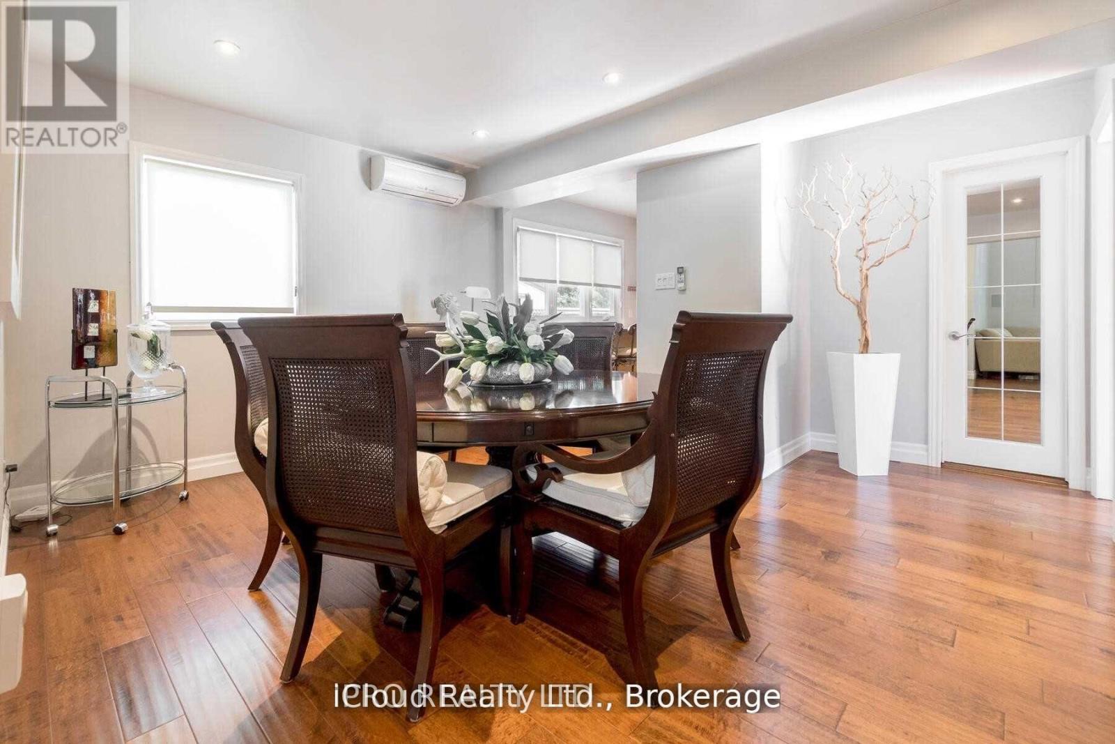 18 Sunset Boulevard, Brampton, ON - Indoor Photo Showing Dining Room