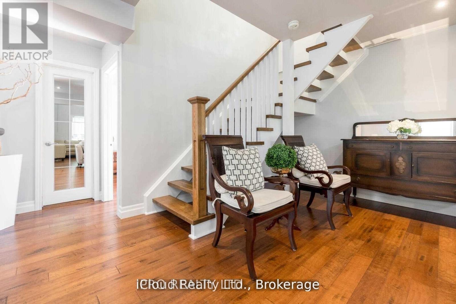 18 Sunset Boulevard, Brampton, ON - Indoor Photo Showing Other Room