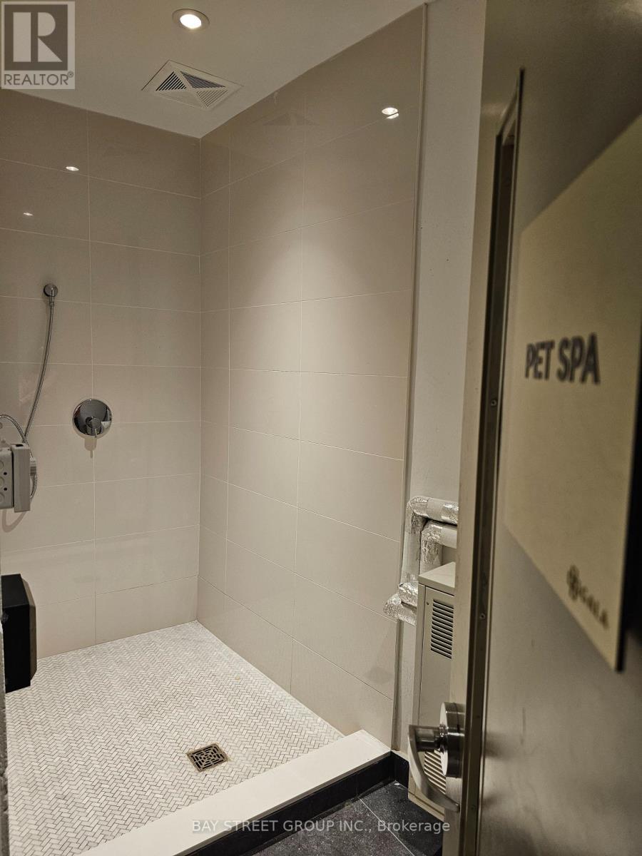 801 - 2369 Danforth Avenue, Toronto, ON - Indoor