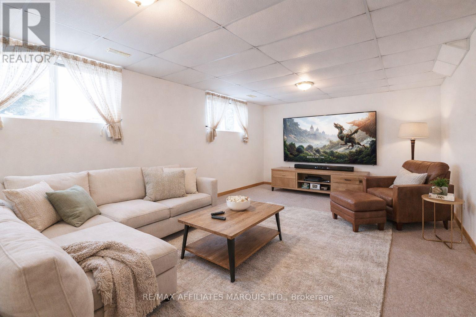 Virtually staged - 264 Ivan Crescent, Cornwall, ON - Indoor Photo Showing Living Room