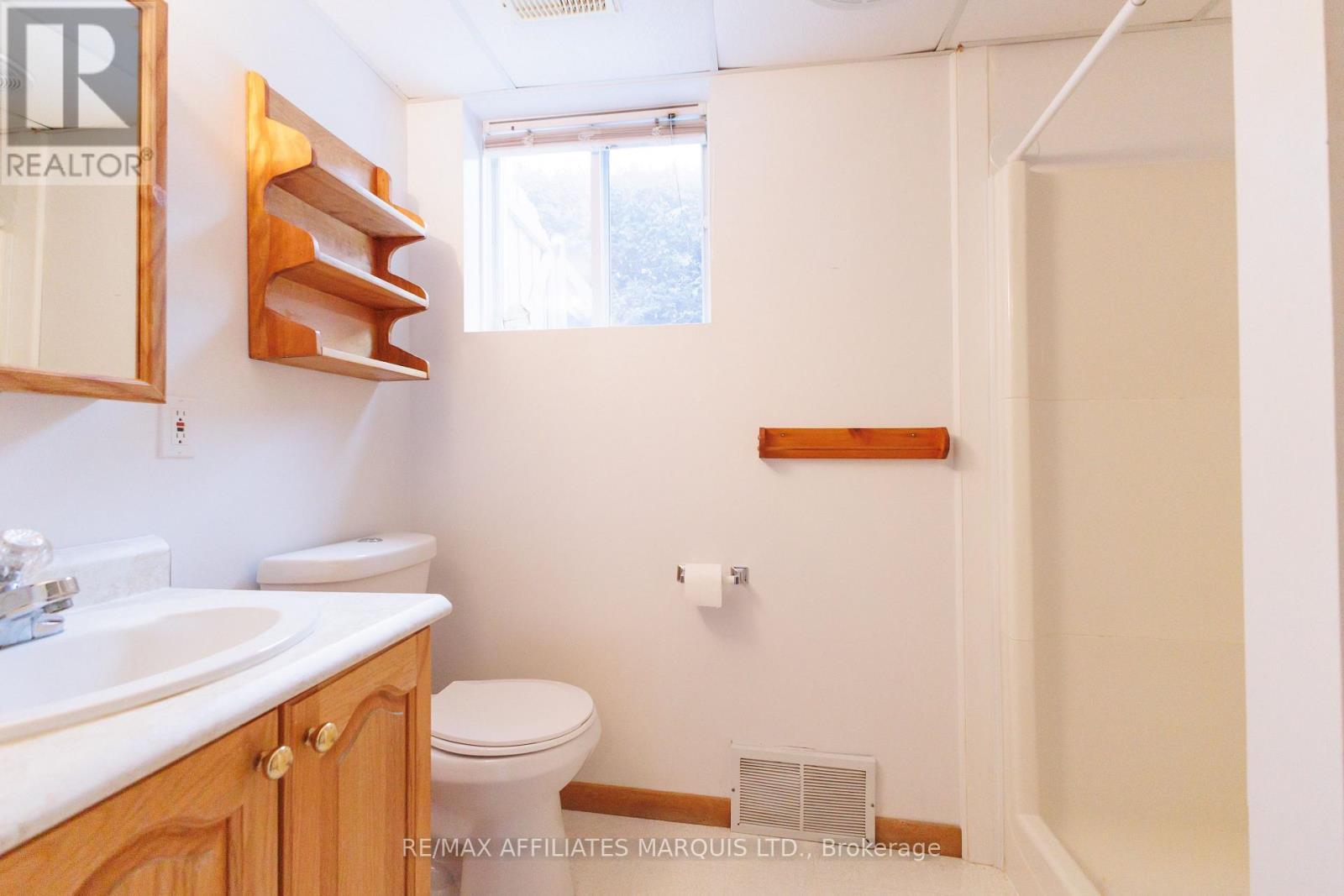 264 Ivan Crescent, Cornwall, ON - Indoor Photo Showing Bathroom