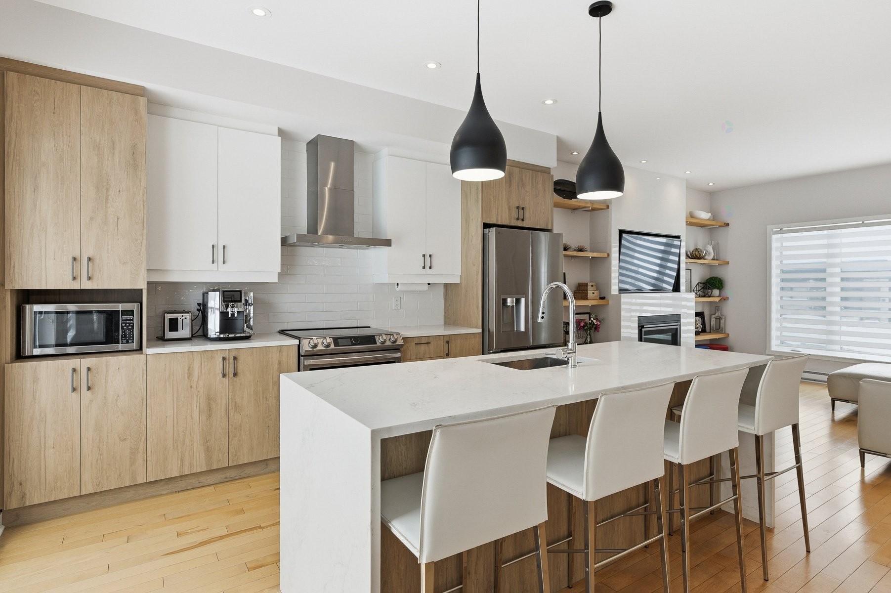 Cuisine - 717 Rue De Chenonceau, Saint-Jérôme, QC - Indoor Photo Showing Kitchen With Upgraded Kitchen