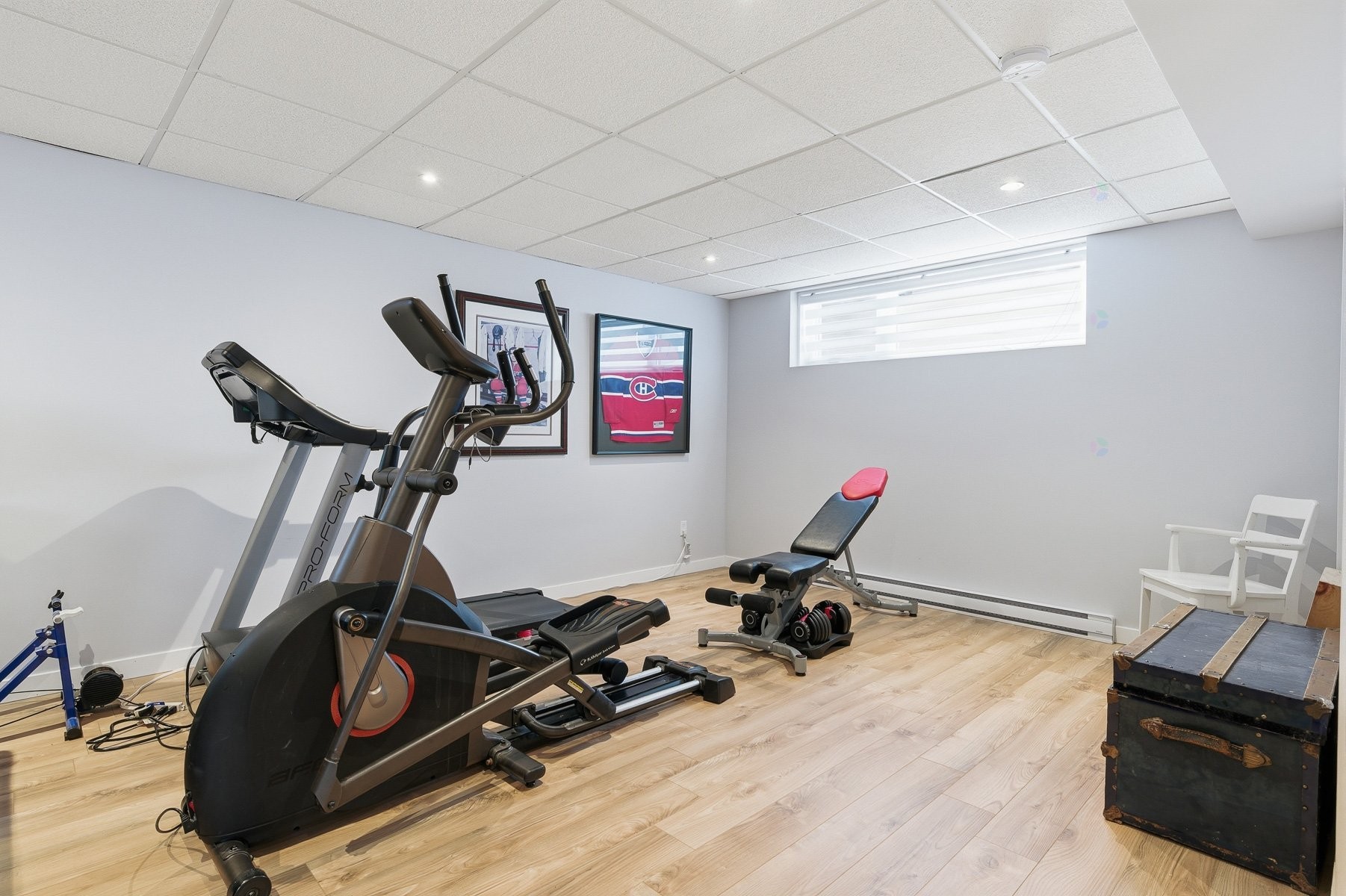 Salle familiale - 717 Rue De Chenonceau, Saint-Jérôme, QC - Indoor Photo Showing Gym Room
