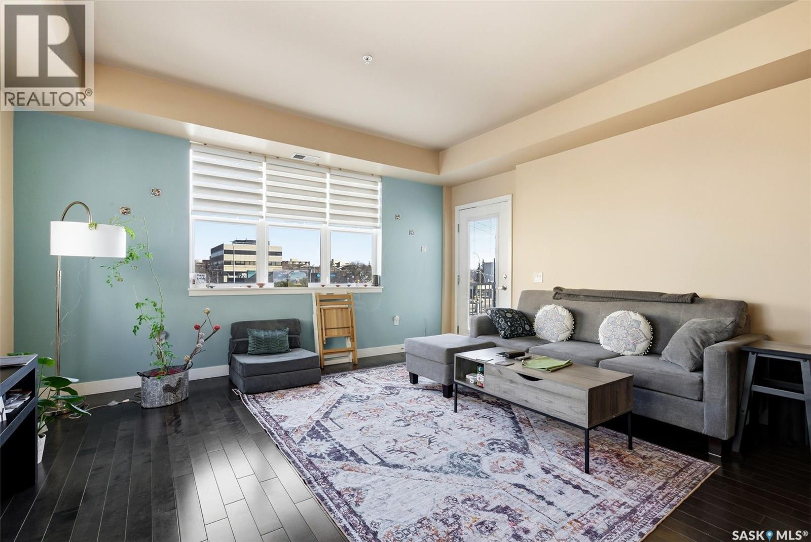 301 2255 Angus Street, Regina, SK - Indoor Photo Showing Living Room