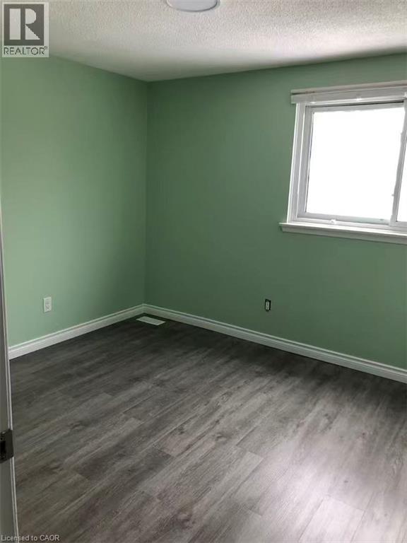 390 East 23Rd Street, Hamilton, ON - Indoor Photo Showing Other Room