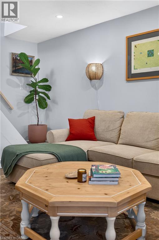 262 Britannia Avenue, Hamilton, ON - Indoor Photo Showing Other Room