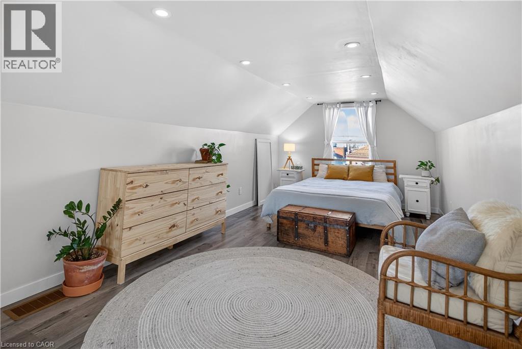 2nd floor primary bedroom - 262 Britannia Avenue, Hamilton, ON - Indoor Photo Showing Bedroom