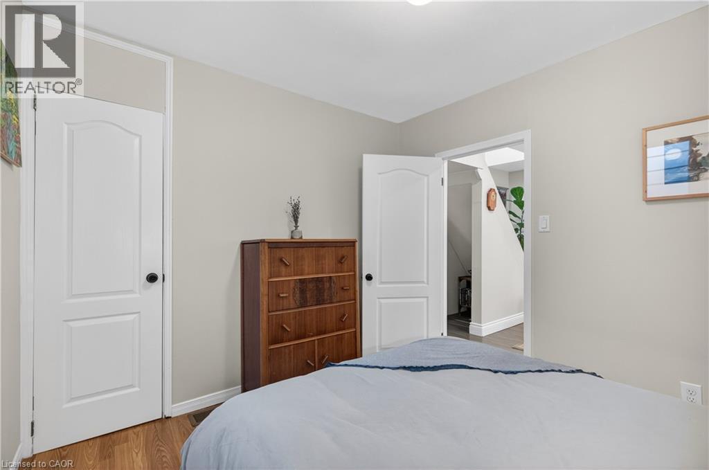 Main floor bedroom 1 - 262 Britannia Avenue, Hamilton, ON - Indoor Photo Showing Bedroom