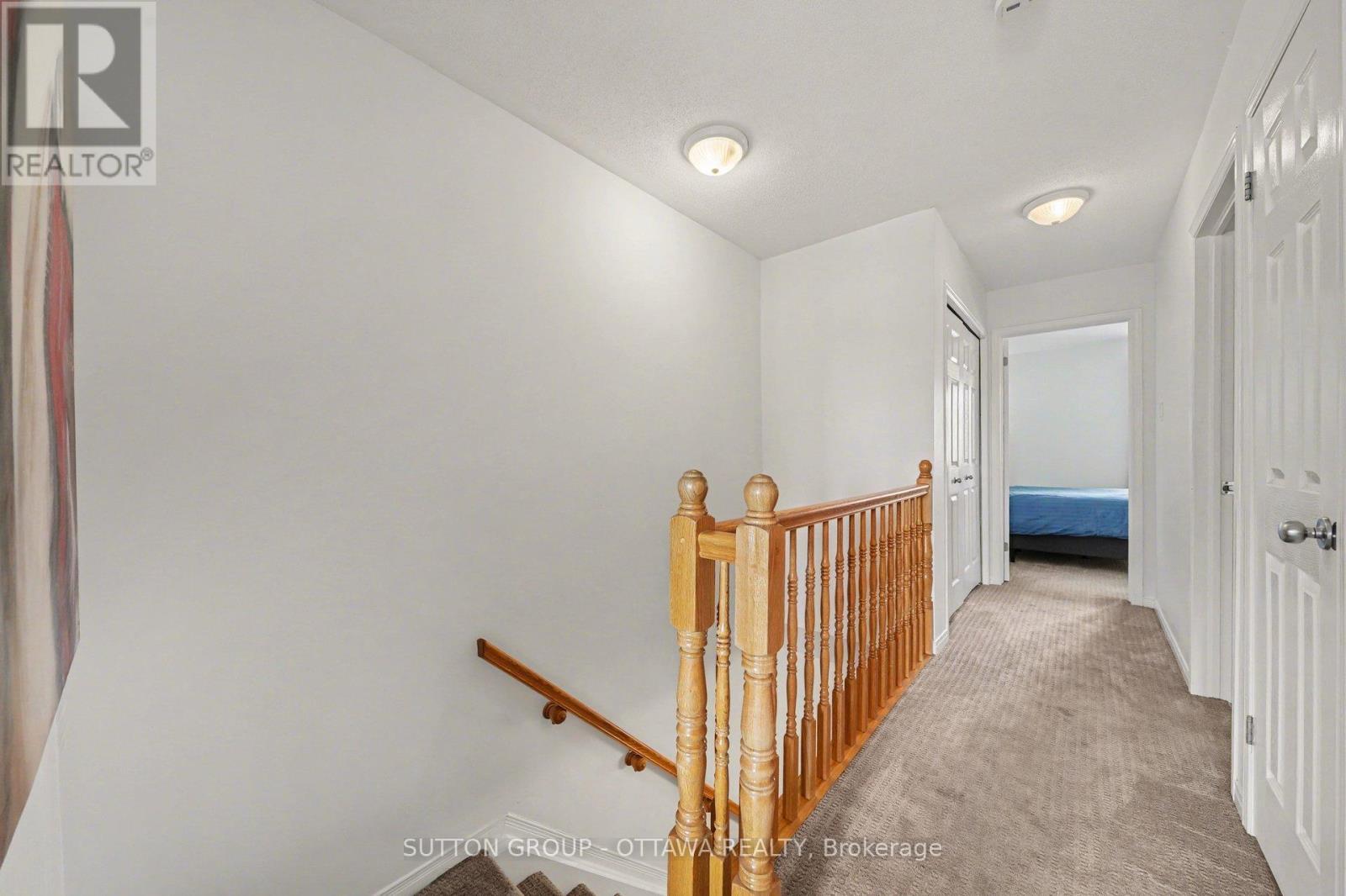 56 Steele Park Private, Ottawa, ON - Indoor Photo Showing Other Room