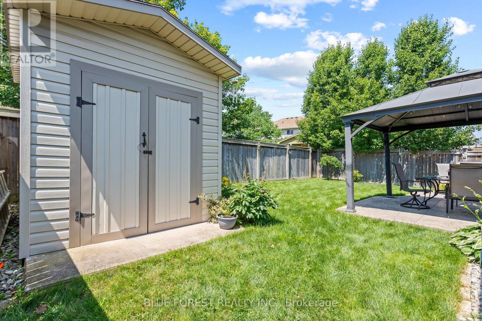 42 Hickory Lane, St. Thomas, ON - Outdoor