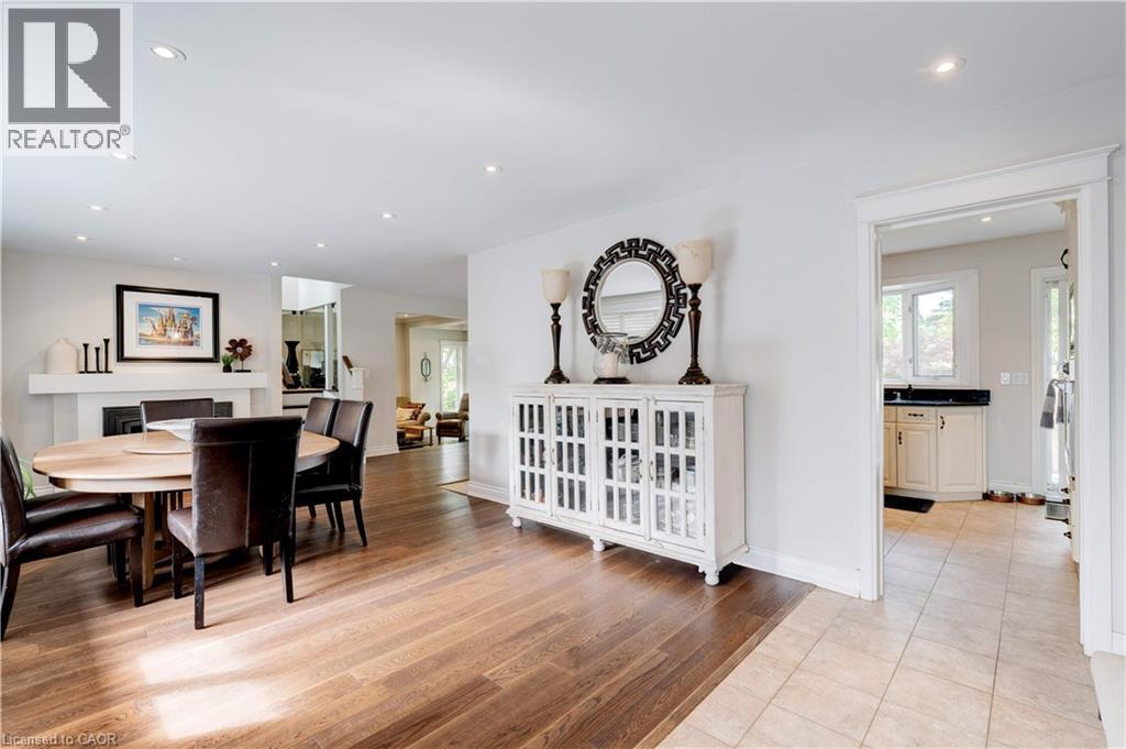 4391 Lakeshore Road, Burlington, ON