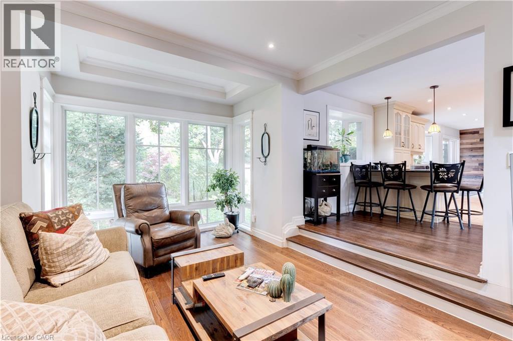 4391 Lakeshore Road, Burlington, ON